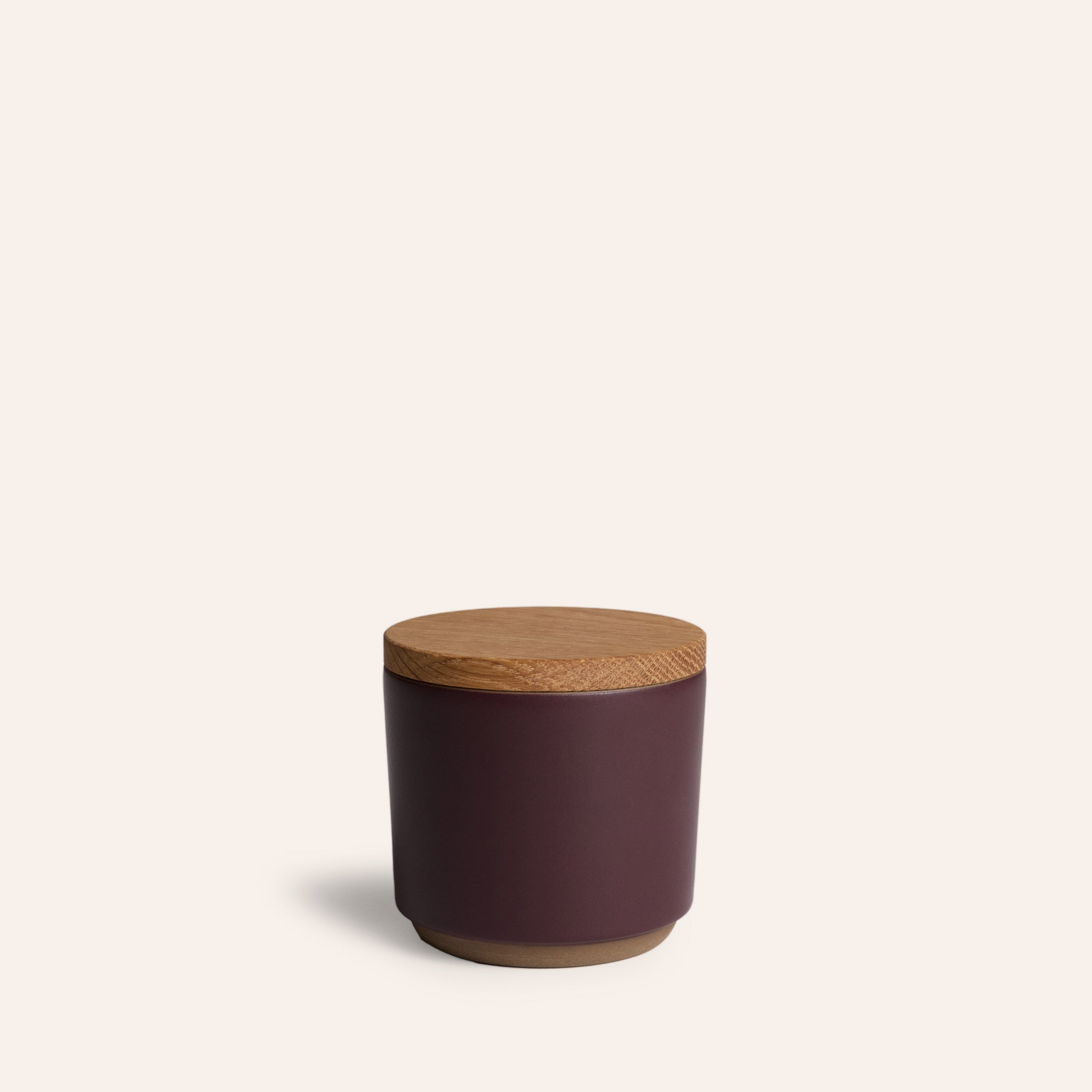 Container with White Oak Lid in Taproot