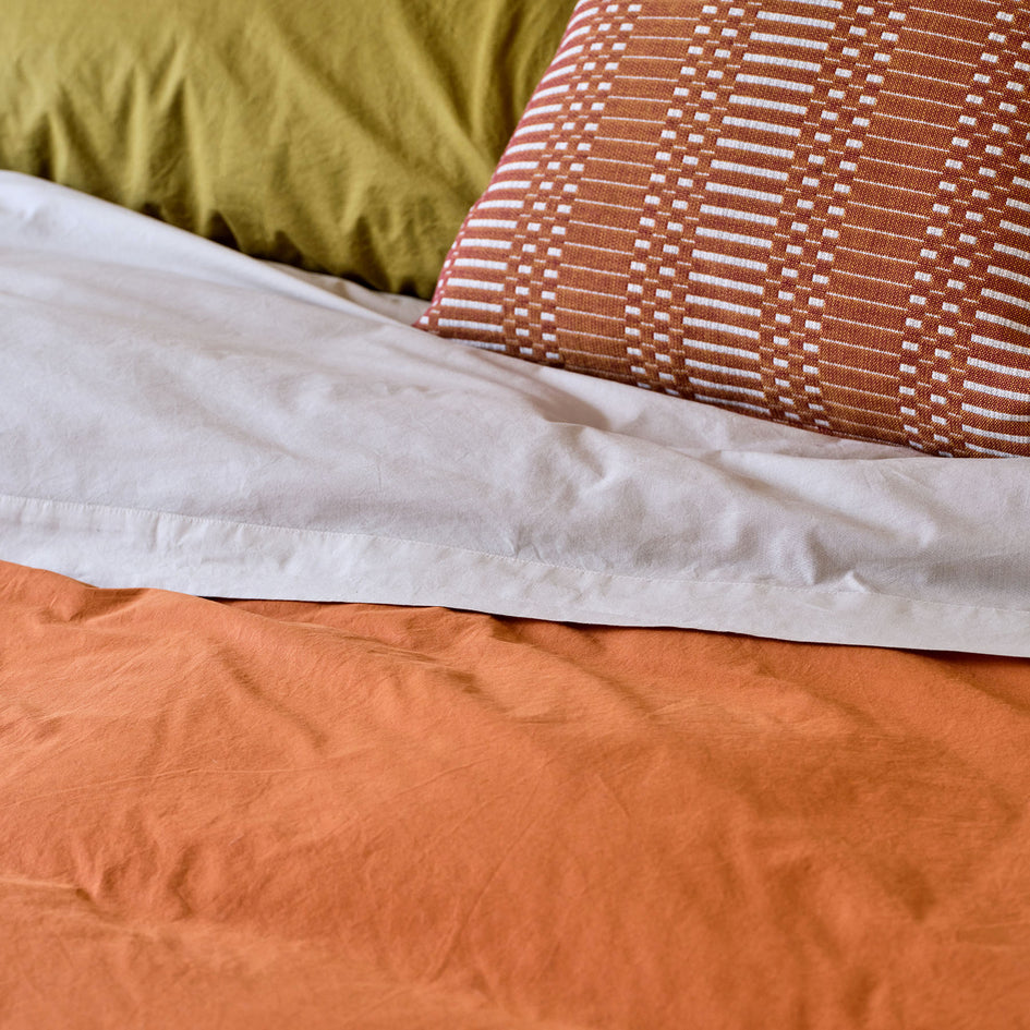 Percale Cotton Pillowcase in Cameo Pink (Set of 2) Image 2