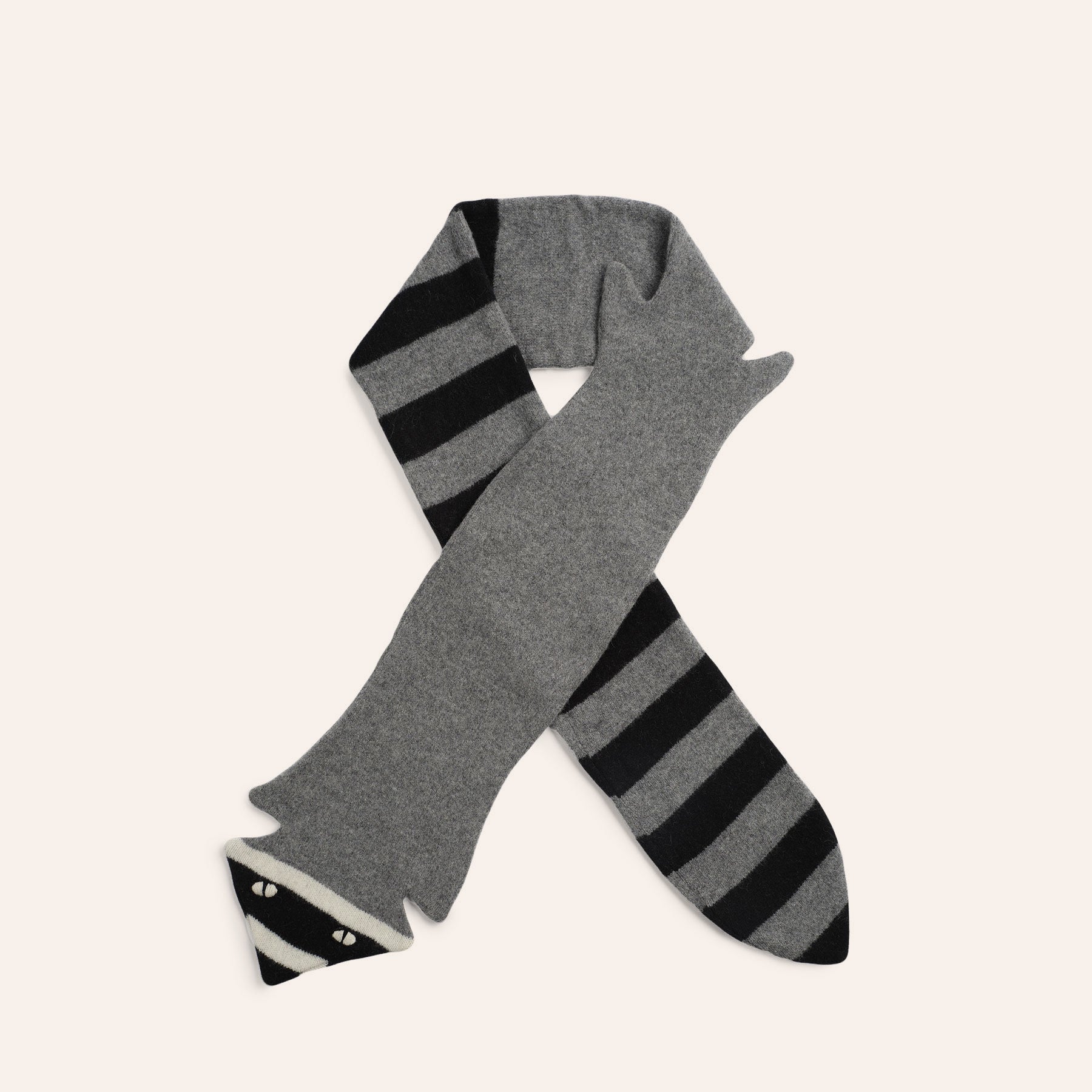Racoon Scarf in Grey