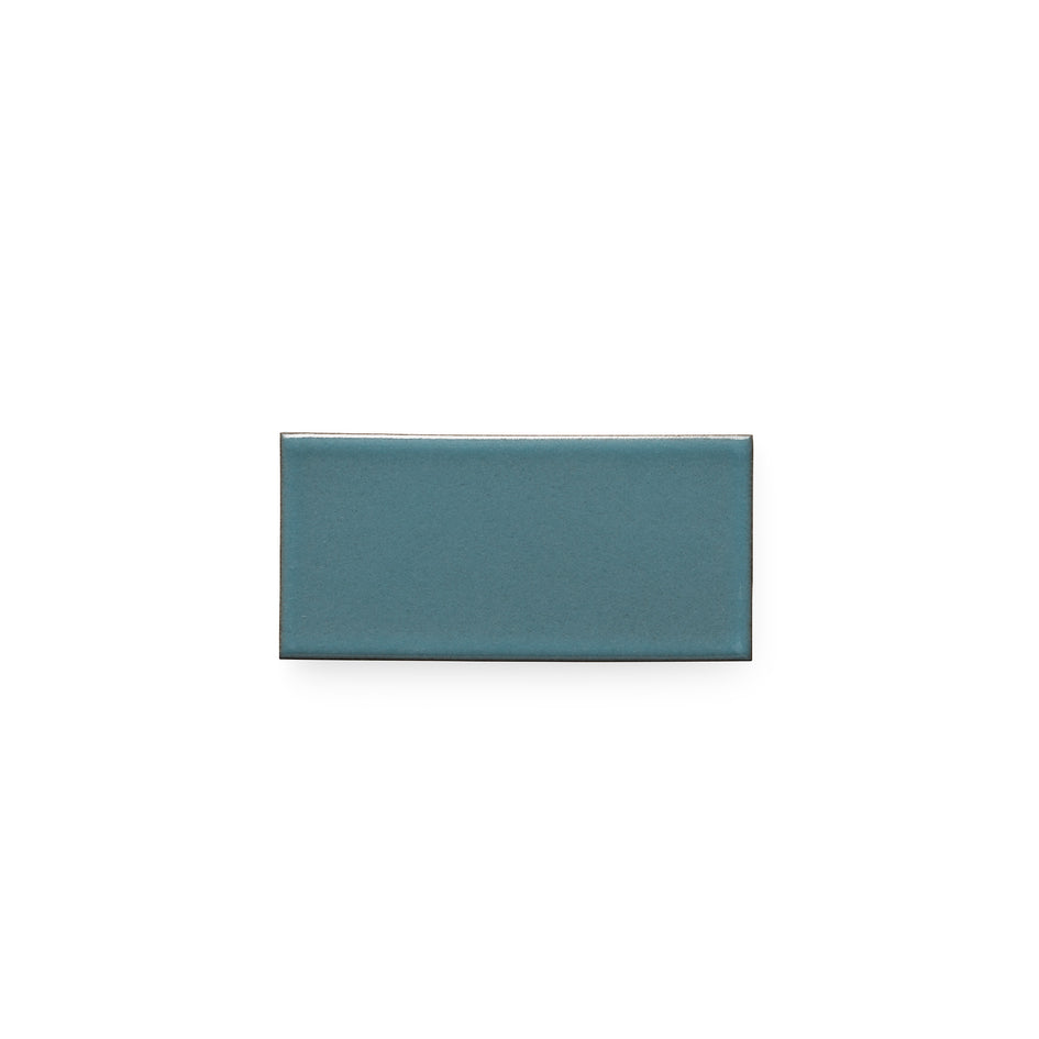 G117 Sample in Wave Gloss Image 2