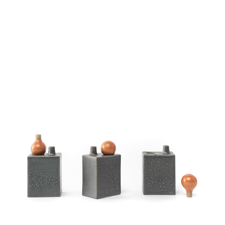 Box and Stopper Vase Image 4