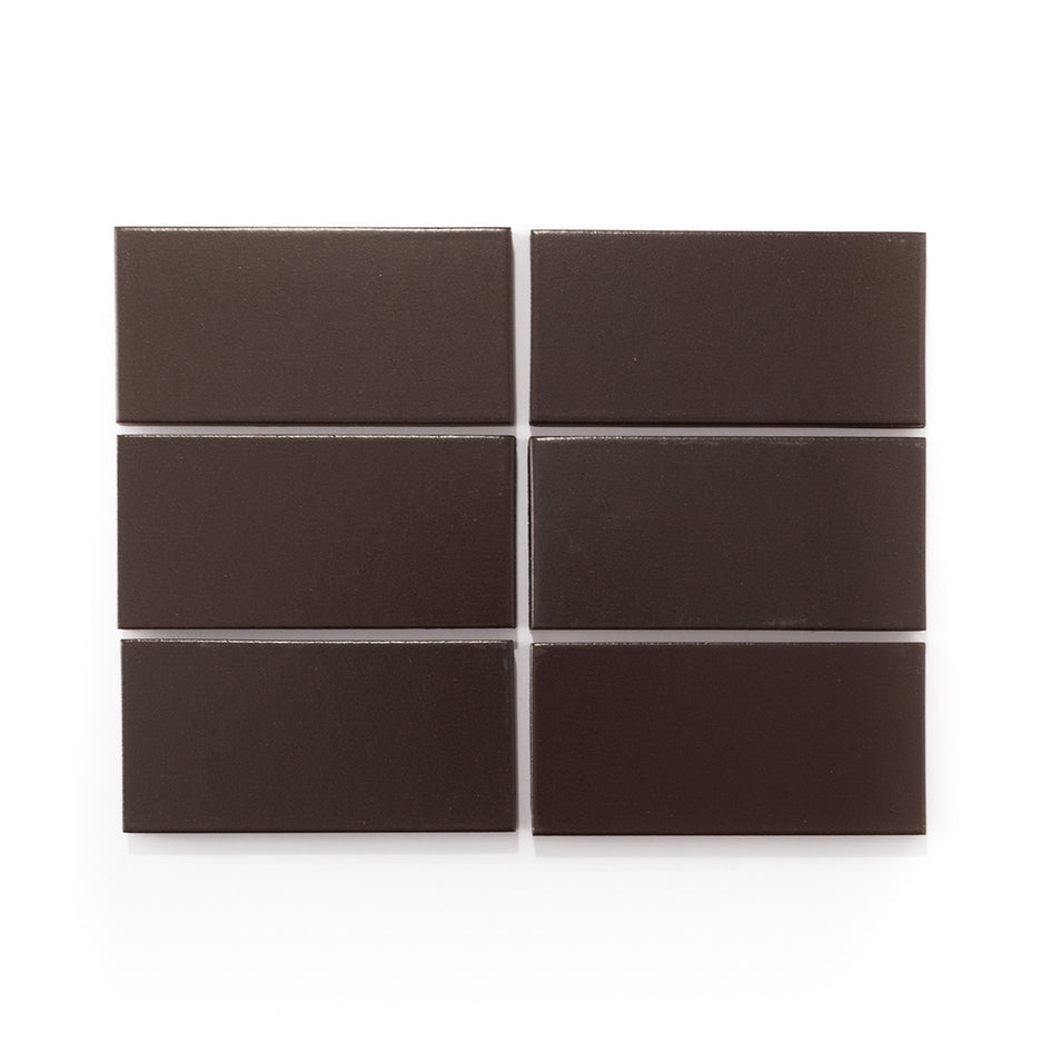 M39.2 Sample in Matte Brown Image 1